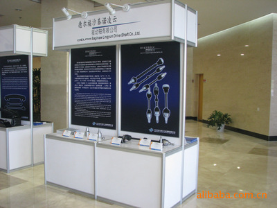 鋁合金展示柜與貨柜 價(jià)格、廠(chǎng)家與服務(wù)全解析——武漢榮華展示服務(wù)